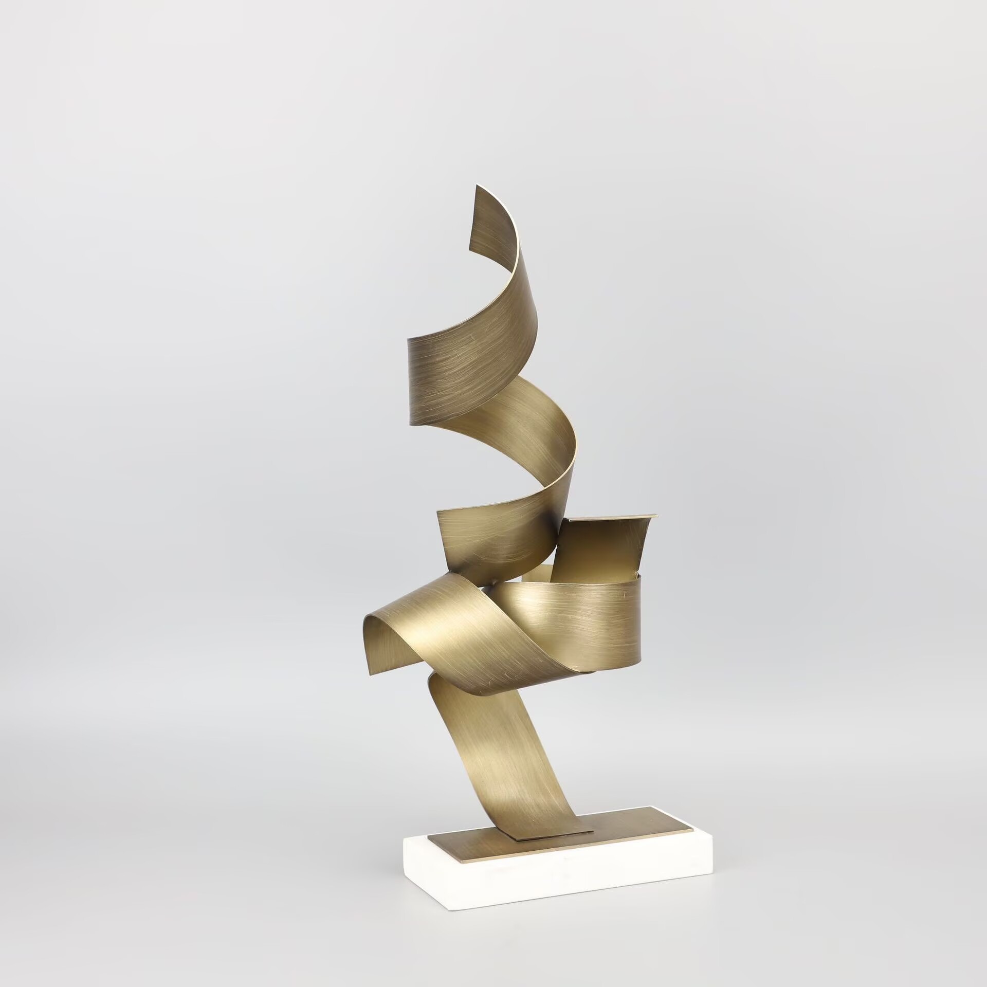 Escultura Nórdica de Corredor, - Lighting Decor Inc avaliação e preço